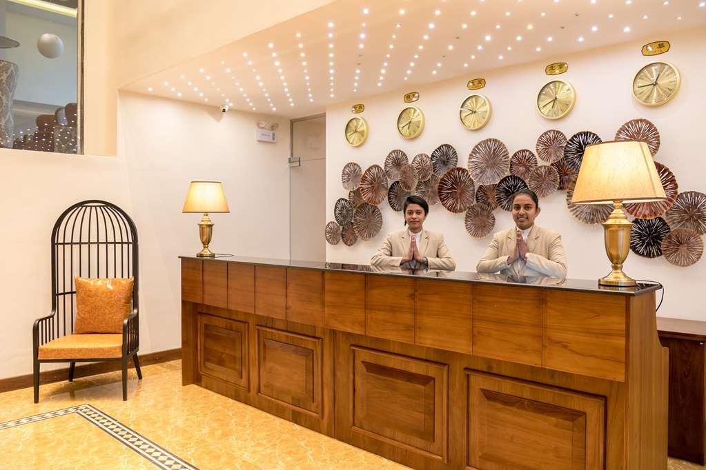 The Golden Ridge Hotel 努沃勒埃利耶 便利设施 照片