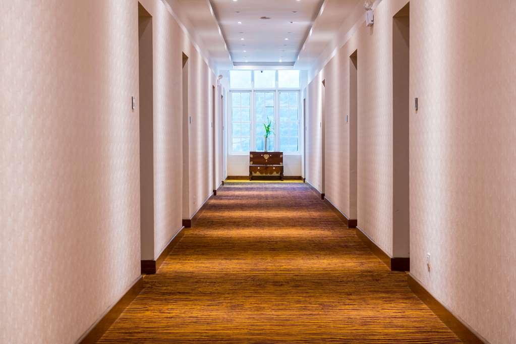 The Golden Ridge Hotel 努沃勒埃利耶 便利设施 照片