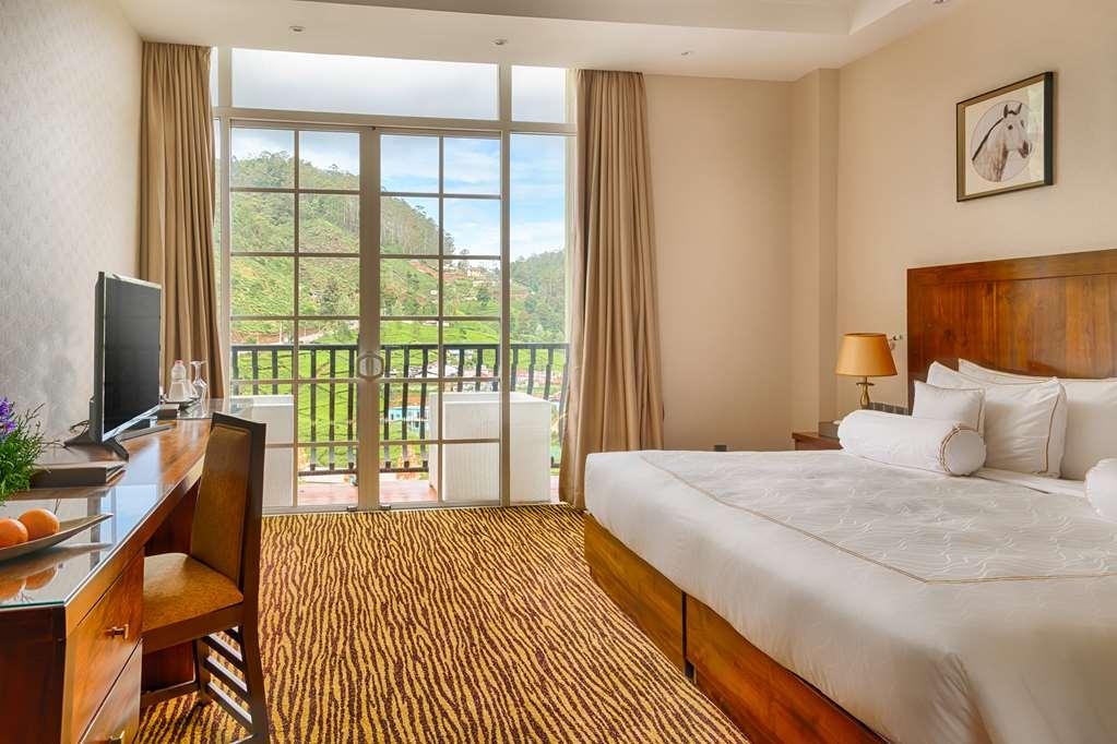 The Golden Ridge Hotel 努沃勒埃利耶 客房 照片
