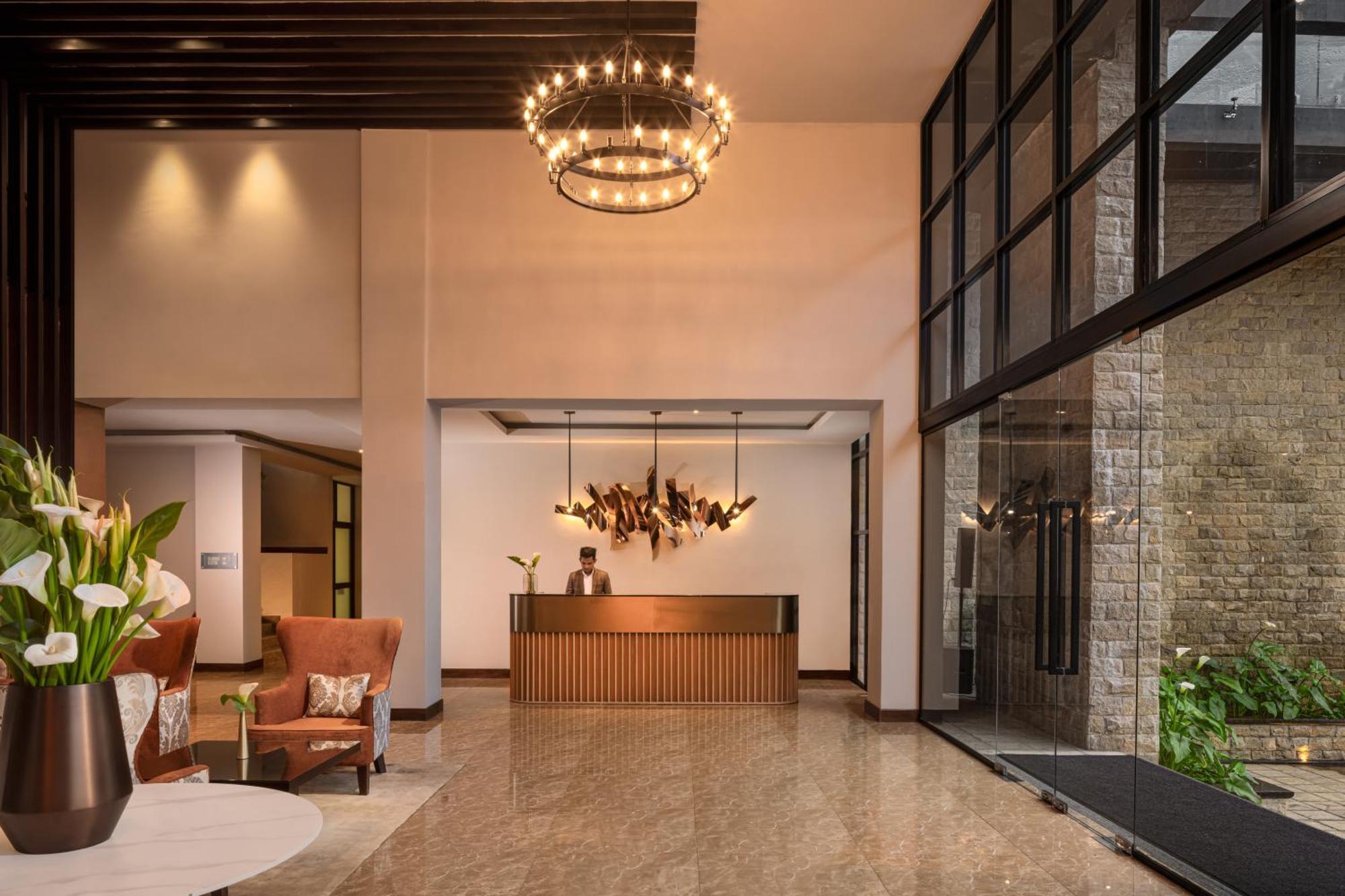 The Golden Ridge Hotel 努沃勒埃利耶 外观 照片