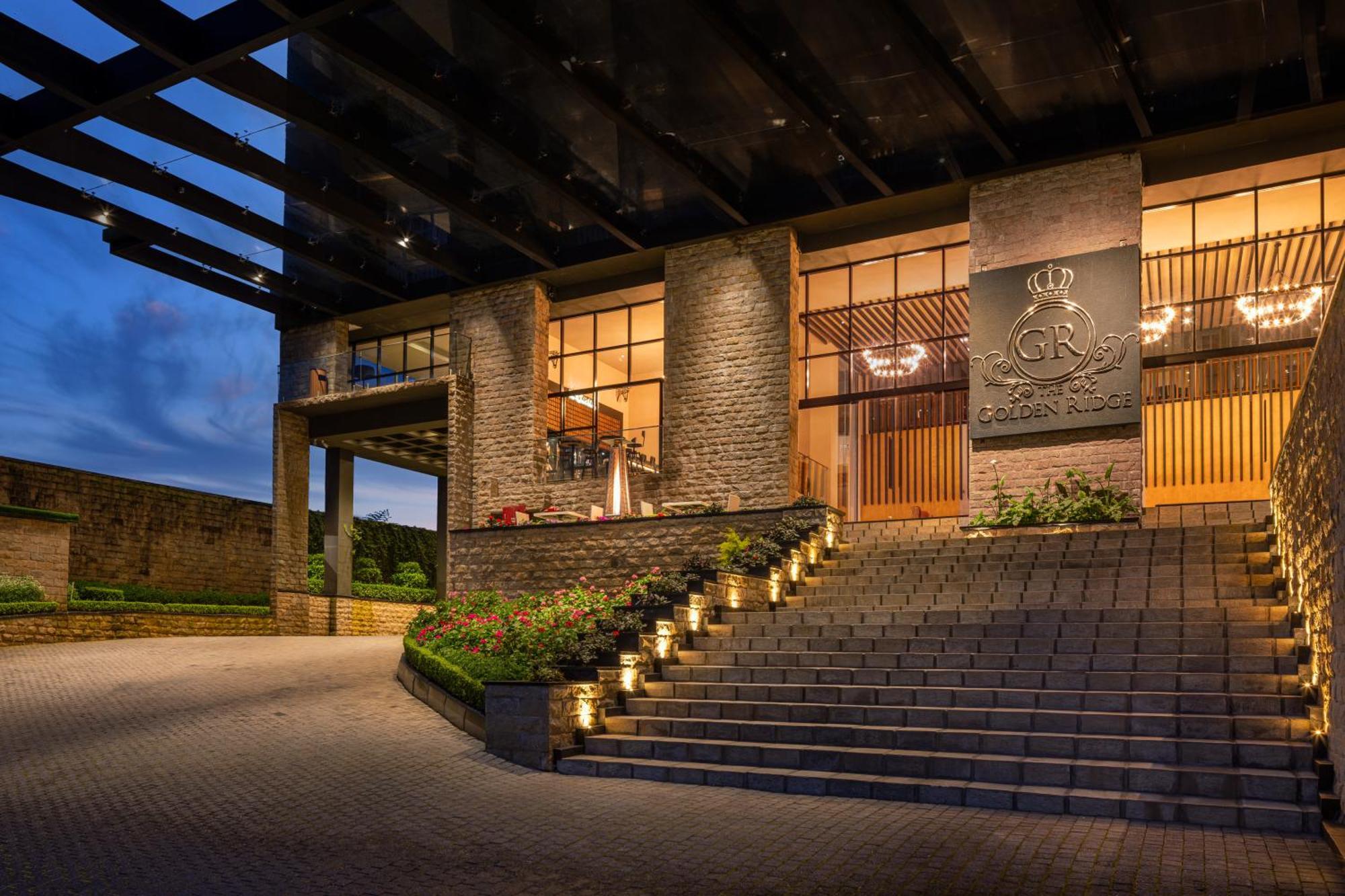 The Golden Ridge Hotel 努沃勒埃利耶 外观 照片